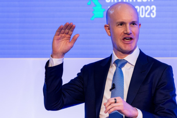 Coinbase CEO Signals Potential US Supreme Court Confrontation Over Crypto Regulations